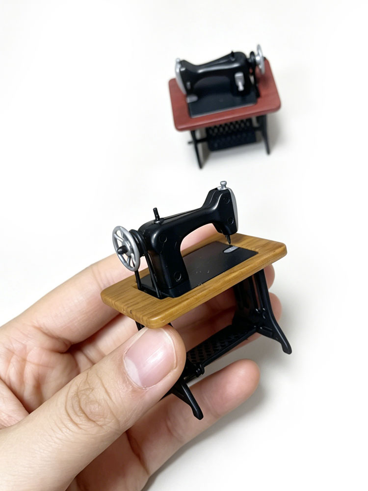 نموذج مصغر لآلة خياطة صغيرة بم - مراجعة Sewing Factory وسعره